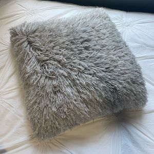 Pink and Grey bed pillows!